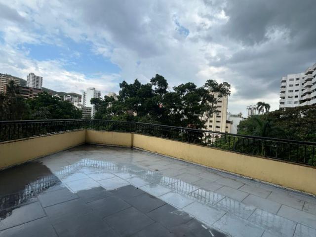 Apartamento En Arriendo En Cali En La Alborada A329279