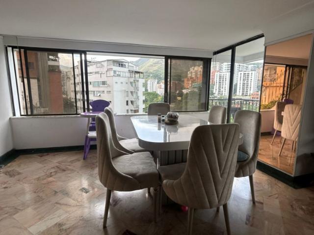 Apartamento En Arriendo En Cali En La Alborada A329279
