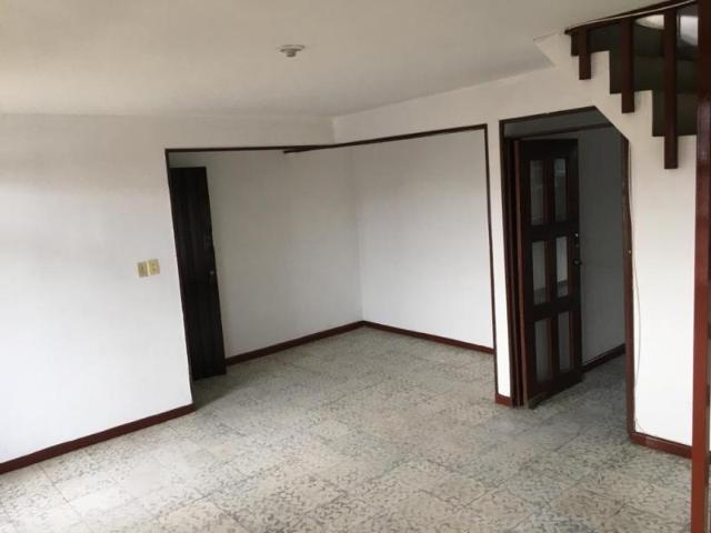 Apartamento en arriendo en Sur, Nápoles