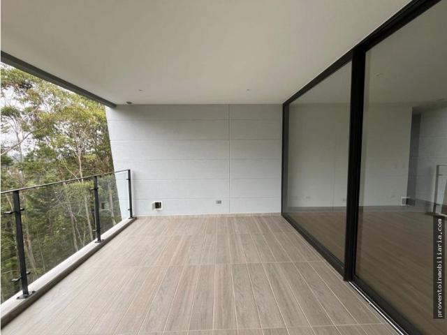 Apartamento en arriendo en Sajonia, Oriente