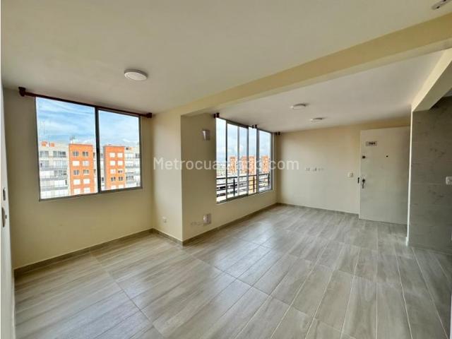 Apartamento en arriendo en Charquito Madrid, Madrid