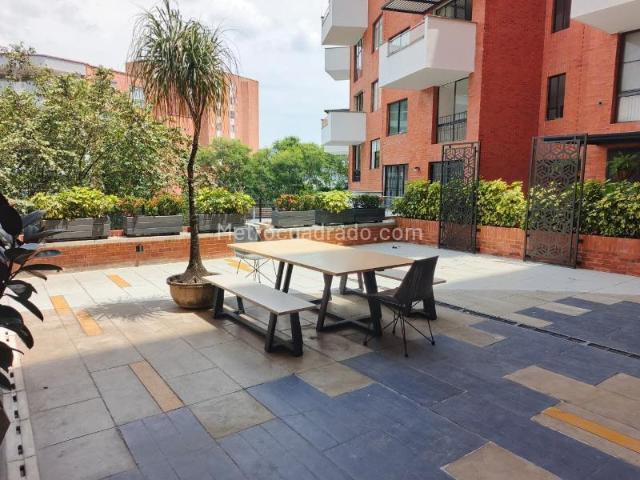 Apartamento en arriendo en Arboledas, Cali