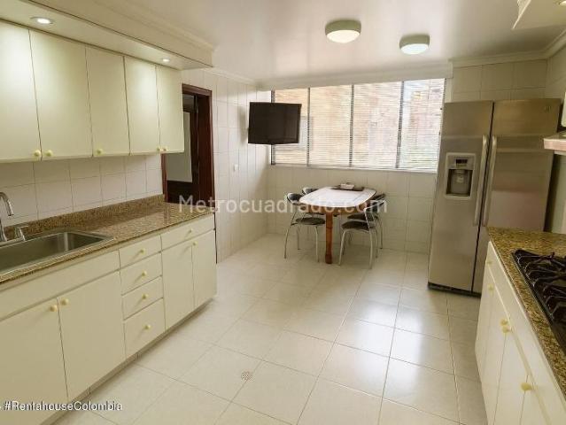 Apartamento en arriendo en Mazurén, Bogotá