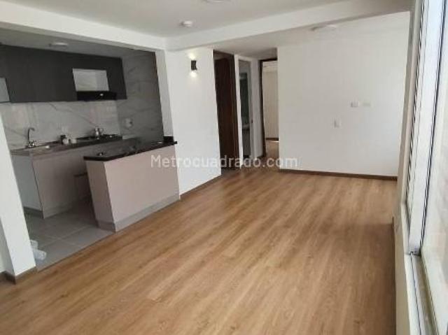 Apartamento en arriendo en Laguna Larga, Madrid