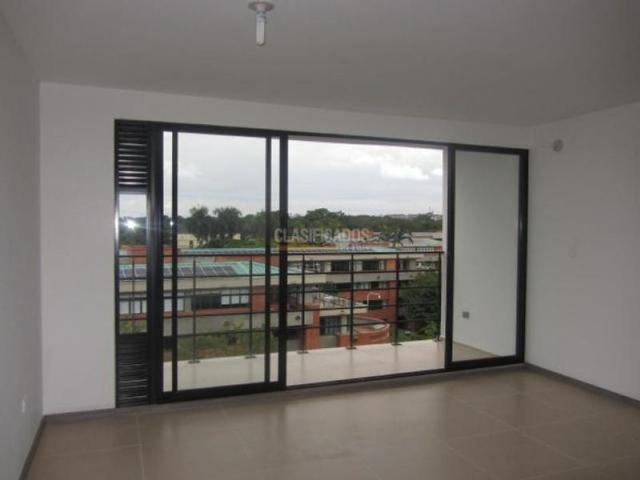 Apartamento en arriendo en Pance, Cali