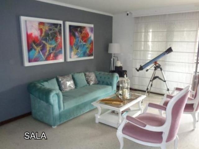 Apartamento en arriendo en Bellavista, Cali