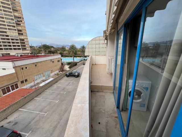 Apartamento en alquiler en Alicante, Valencia
