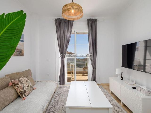 Apartamento en alquiler en Castillo de la Duquesa, Costa del Sol Occidental