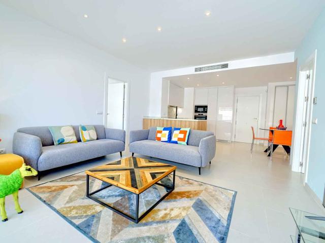Piso en venta en La Carolina, Costa del Sol Occidental