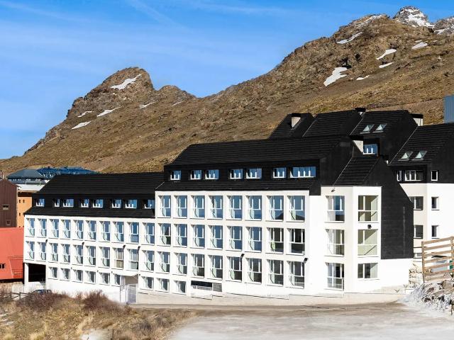 Apartamento en venta en Pradollano, Monachil