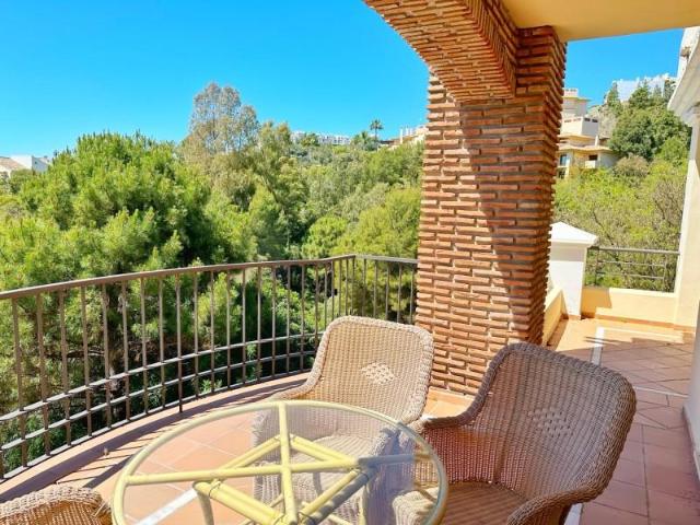 Apartamento en venta en Artola, Costa del Sol Occidental