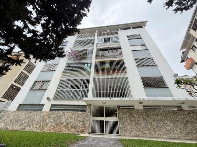 Apartamento en venta en Sector Cumbres de Curumo, Caracas