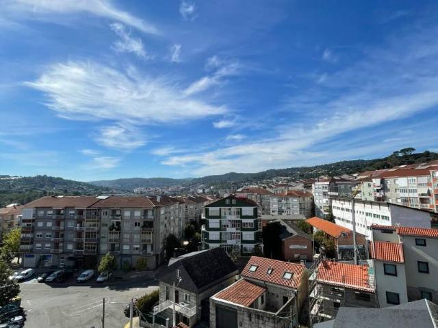 Apartamento en venta en Ourense