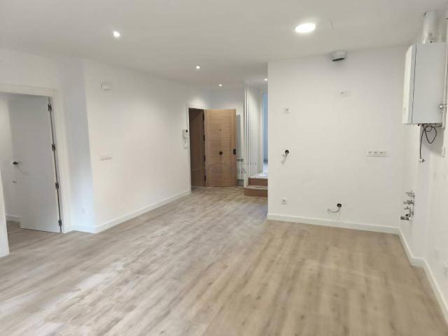 Apartamento en venta en Centro, Ourense