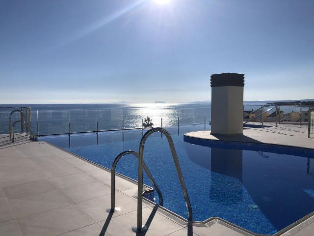 Apartamento en venta en Estepona, Barriada Blas Infante
