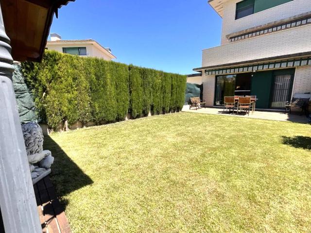 Apartamento en venta en Alesanco, La Rioja