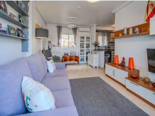Piso en venta en Montebello, el Baix Segura / La Vega Baja