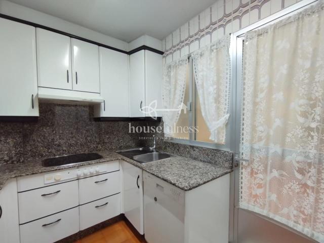 Piso en venta en Ares, Ferrol