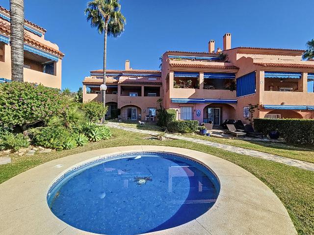 Apartamento en venta en Estepona, Barriada Blas Infante