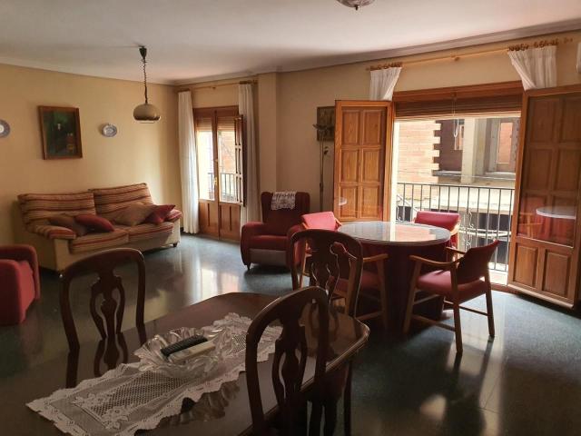 Apartamento en venta en Ayora, Los Calderones