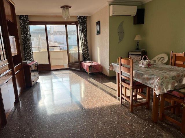 Apartamento en venta en Ayora, Los Calderones