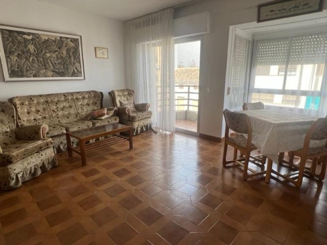 Apartamento en venta en Ayora, Los Calderones