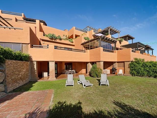 Apartamento en venta en La Perla de Bahía, Casares