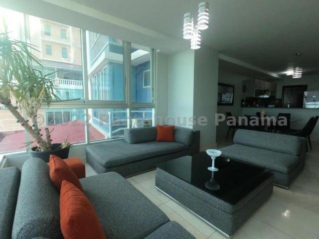Apartamento en Venta en Balboa Avenida Balboa Panamá 101 m2. 2 hab