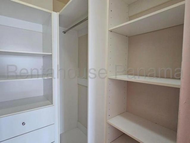 Apartamento en Venta en Balboa Avenida Balboa Panamá 96 m2. 2 hab