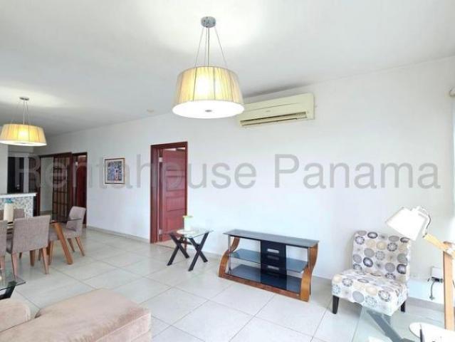 Apartamento en Venta en Balboa Avenida Balboa Panamá 96 m2. 2 hab