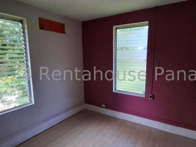 Apartamento en Venta en Balboa Panamá 142 m2. 3 hab