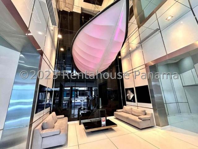 Apartamento en Venta en Balboa Panamá 157 m2. 1 hab