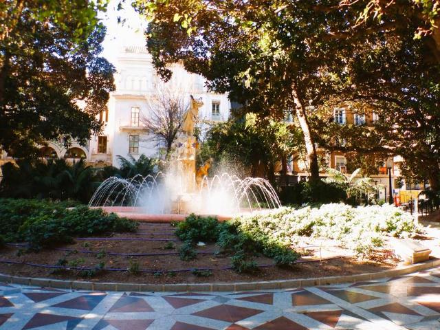 Apartamento en venta en Casco Antiguo - Santa Cruz - Ayuntamiento, Alacant / Alicante