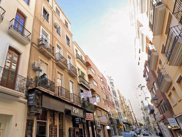 Apartamento en venta en Casco Antiguo - Santa Cruz - Ayuntamiento, Alacant / Alicante