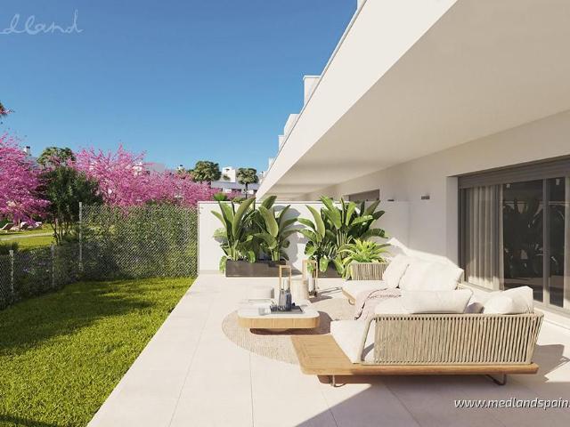 Apartamento en venta en Barriada Islas Canarias, Estepona
