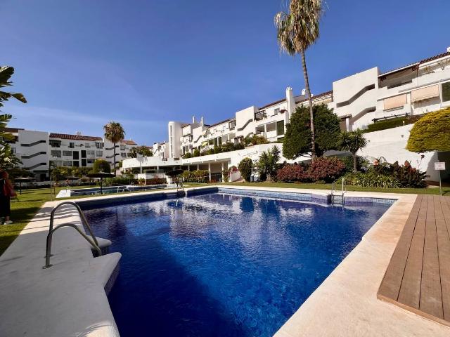 Apartamento en venta en Barriada Islas Canarias, Costa del Sol Occidental