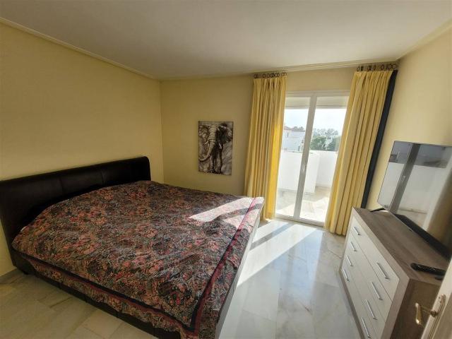 Apartamento en venta en Barriada Islas Canarias, Costa del Sol Occidental