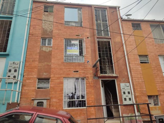 Apartamento en venta en Verona, Brazuelos
