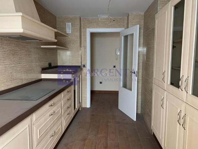 Apartamento en venta en Santiago, Cáceres