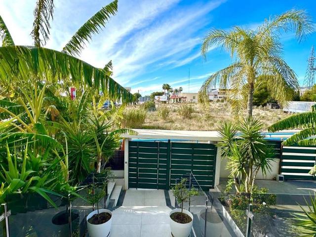 Apartamento en venta en Finestrat, Valencia