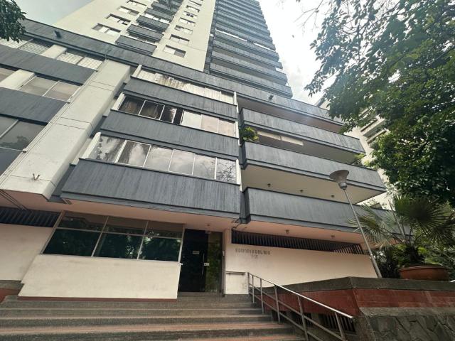 Apartamento en venta en Santa Teresita, Cali