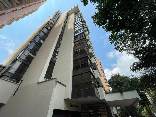 Apartamento en venta en Santa Teresita, Cali