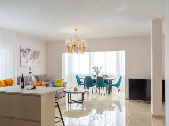 Apartamento en venta en La Postura, Adeje