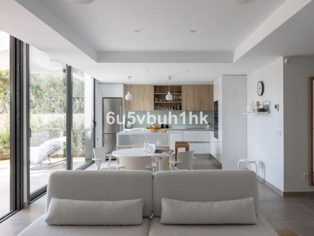 Apartamento en venta en Estepona, Barriada Blas Infante