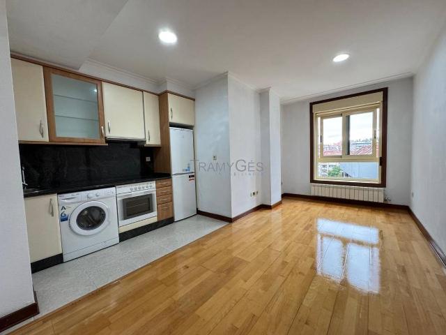 Apartamento en venta en A Dobrada, Vigo