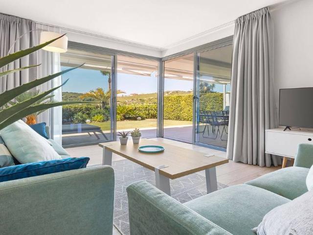 Apartamento en venta en Casares, Málaga