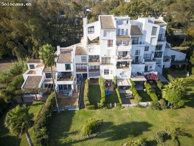 Piso en venta en Bahía de Casares, Costa del Sol Occidental
