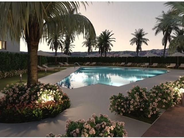 Apartamento en venta en La Perla de Bahía, Costa del Sol Occidental