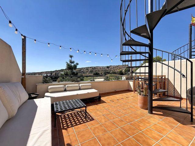 Apartamento en venta en Pueblo Andaluz, Casares