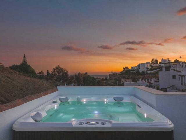 Apartamento en venta en Centro, Costa del Sol Occidental